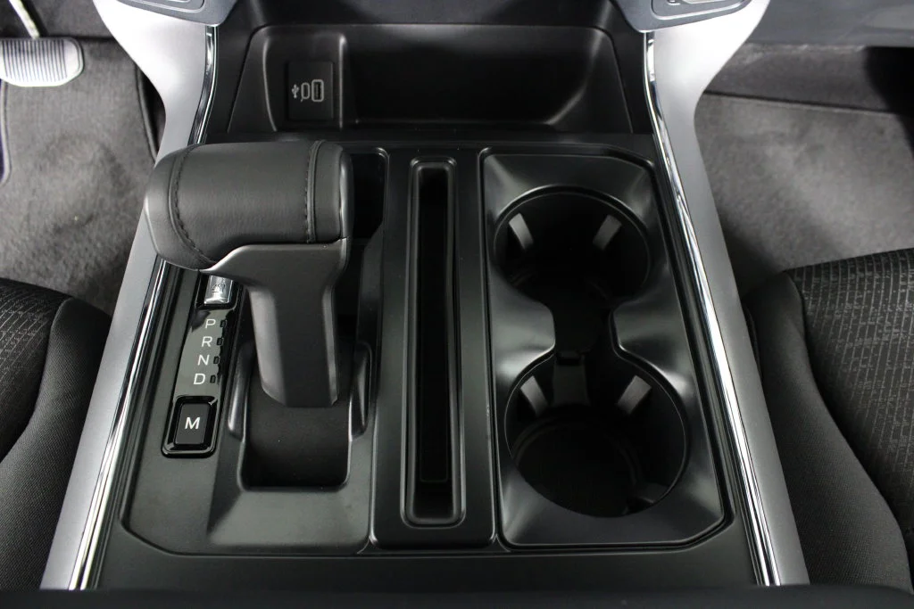 New 2026 Agate Black Metallic Ford XLT image 24