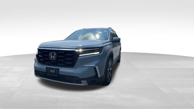 Certified Used 2023 Sonic Gray Pearl Honda 2WD TRG image 39