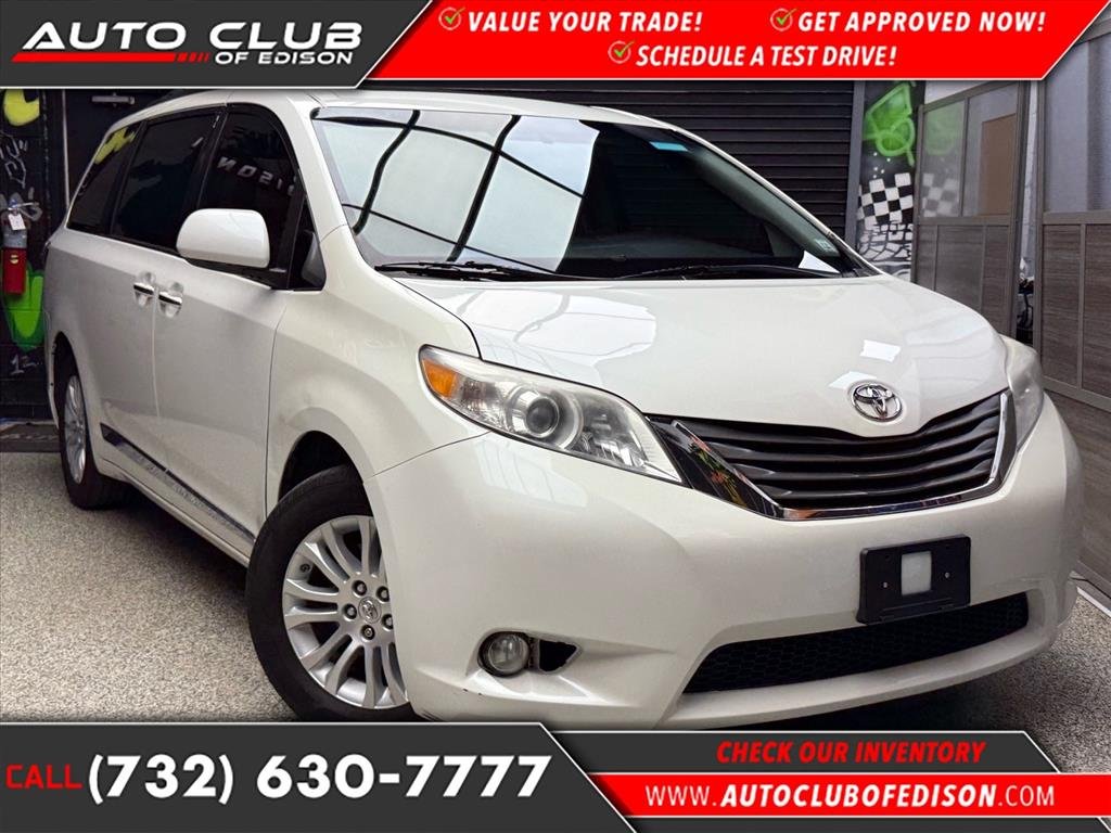 2017 Toyota Sienna XLE