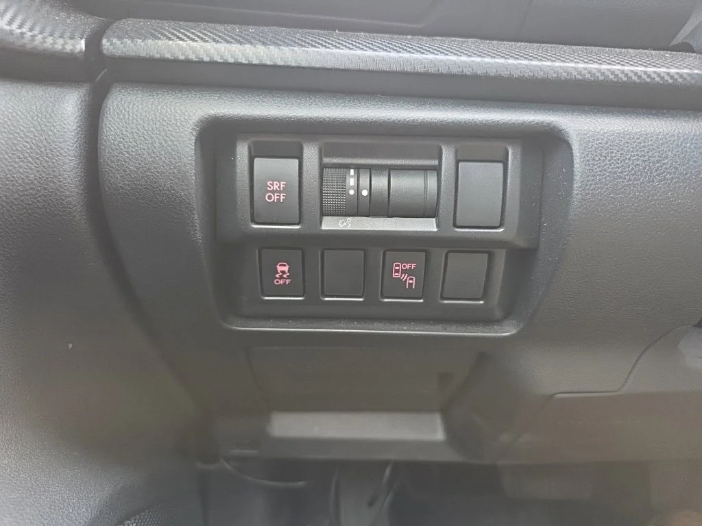 Used 2019 Dark Gray Metallic Subaru 2.0i Premium image 21