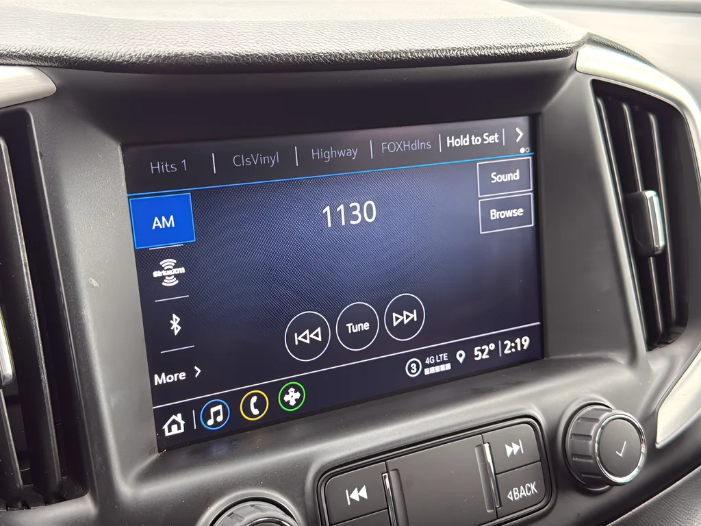 Used 2022 Blue GMC SLT image 15