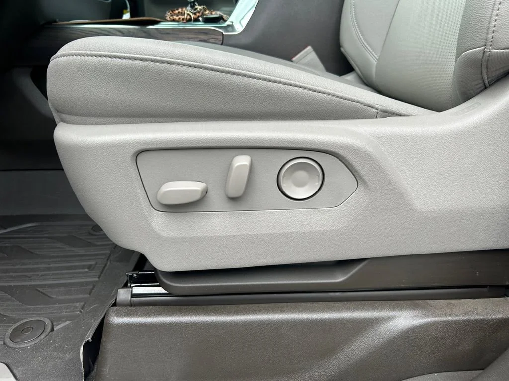 2026 GMC Sierra 2500HD SLT - Photo 32