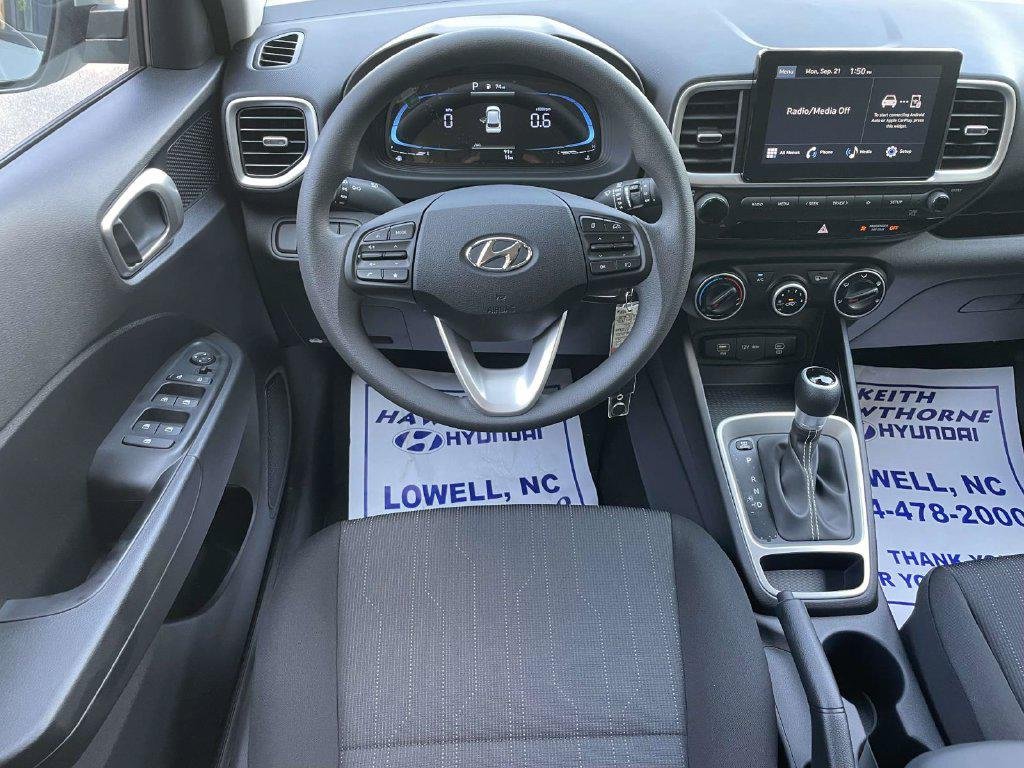 New 2026 Green Hyundai SE image 11