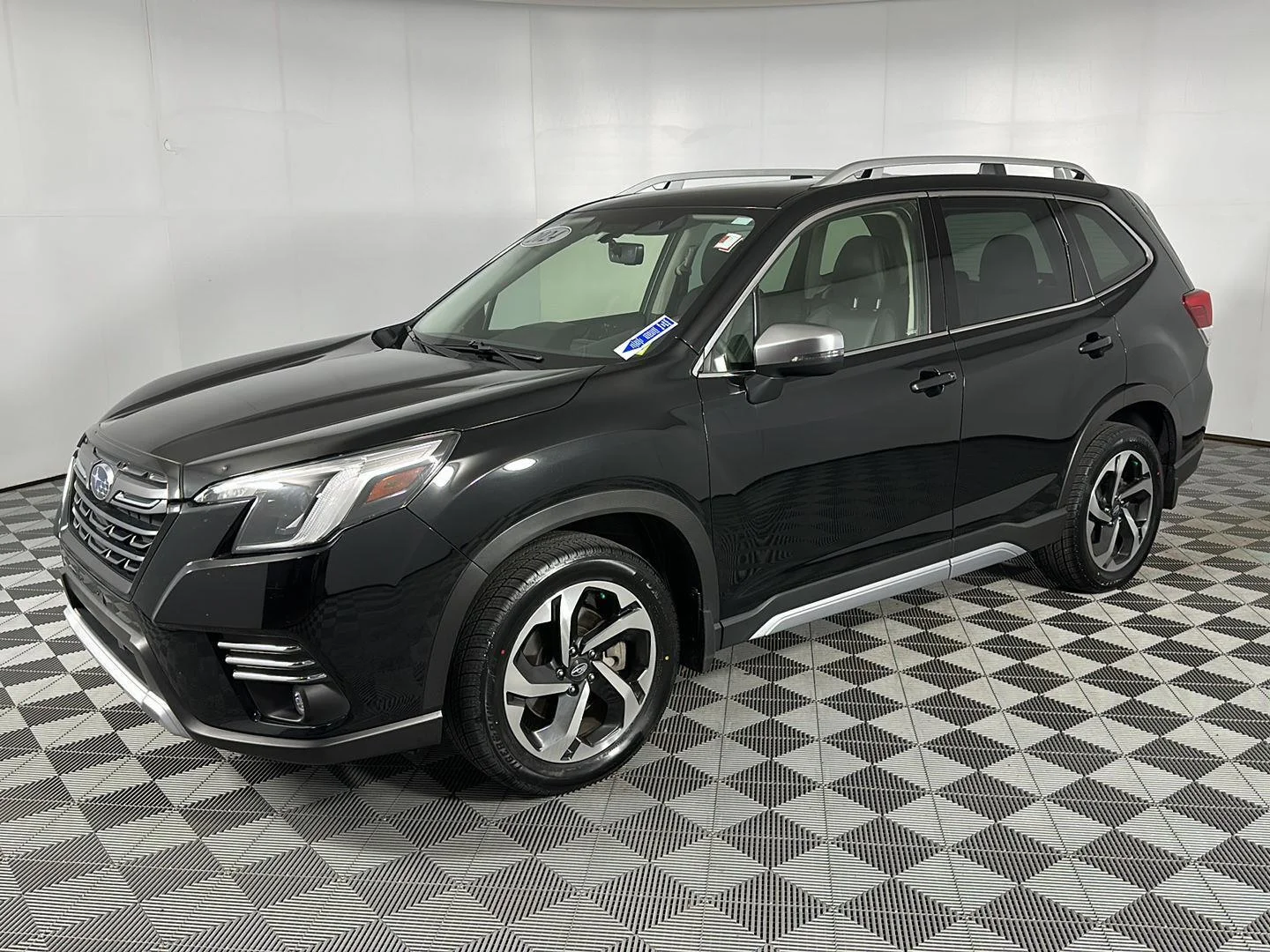 Used 2024 Crystal Black Silica Subaru Touring image 4