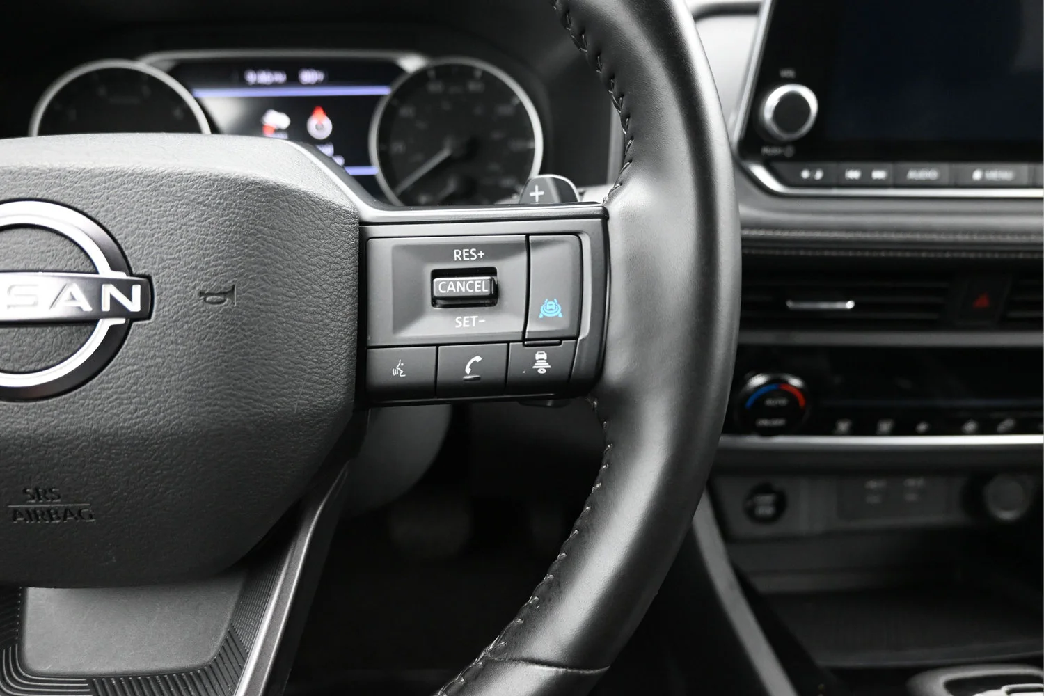 Used 2025 Black Nissan SV image 18