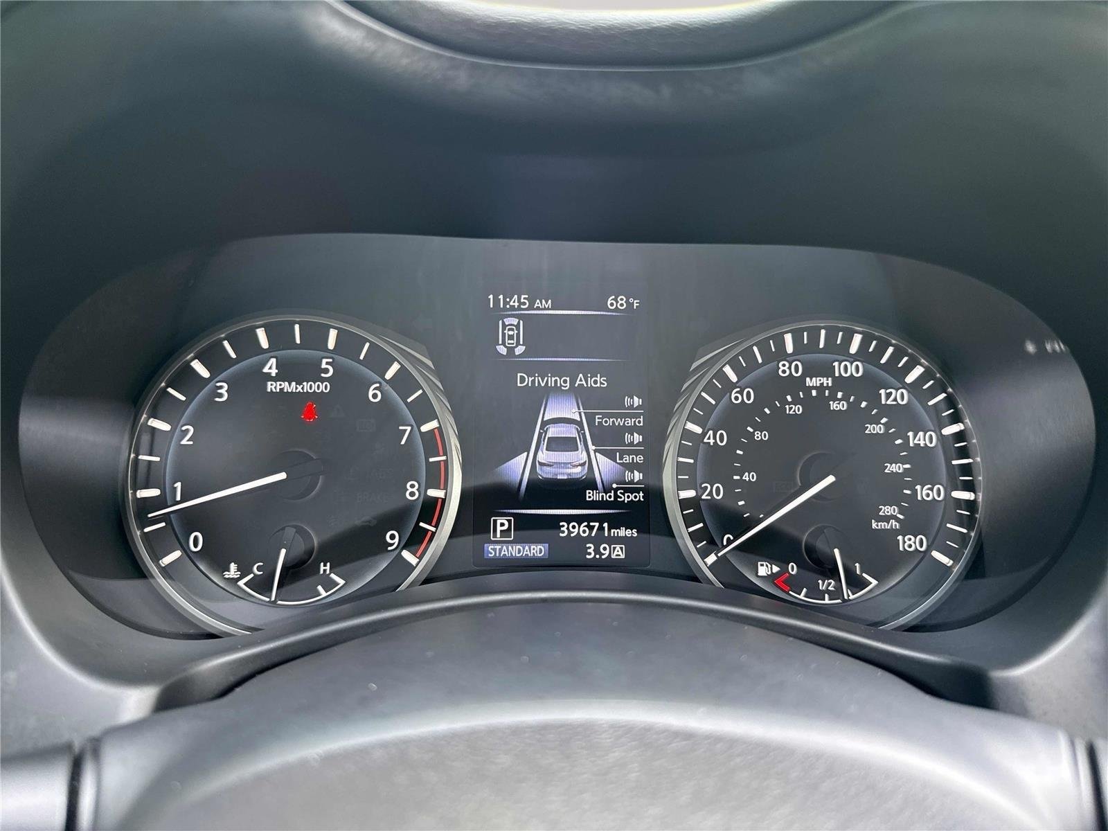 Used 2022 Pure White INFINITI LUXE image 14