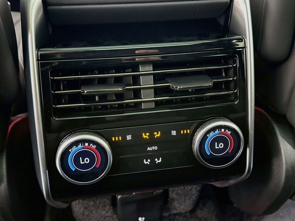 New 2026 Santorini Black Land Rover SE image 27