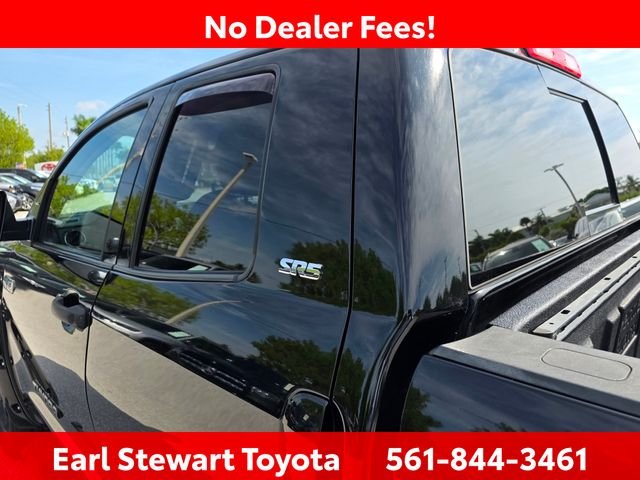 Used 2015 Black Toyota SR5 image 7