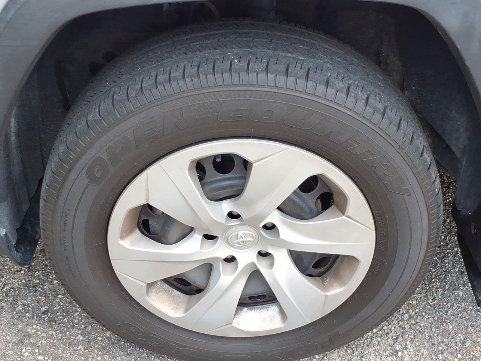 Used 2024 Silver Sky Metallic Toyota LE image 4