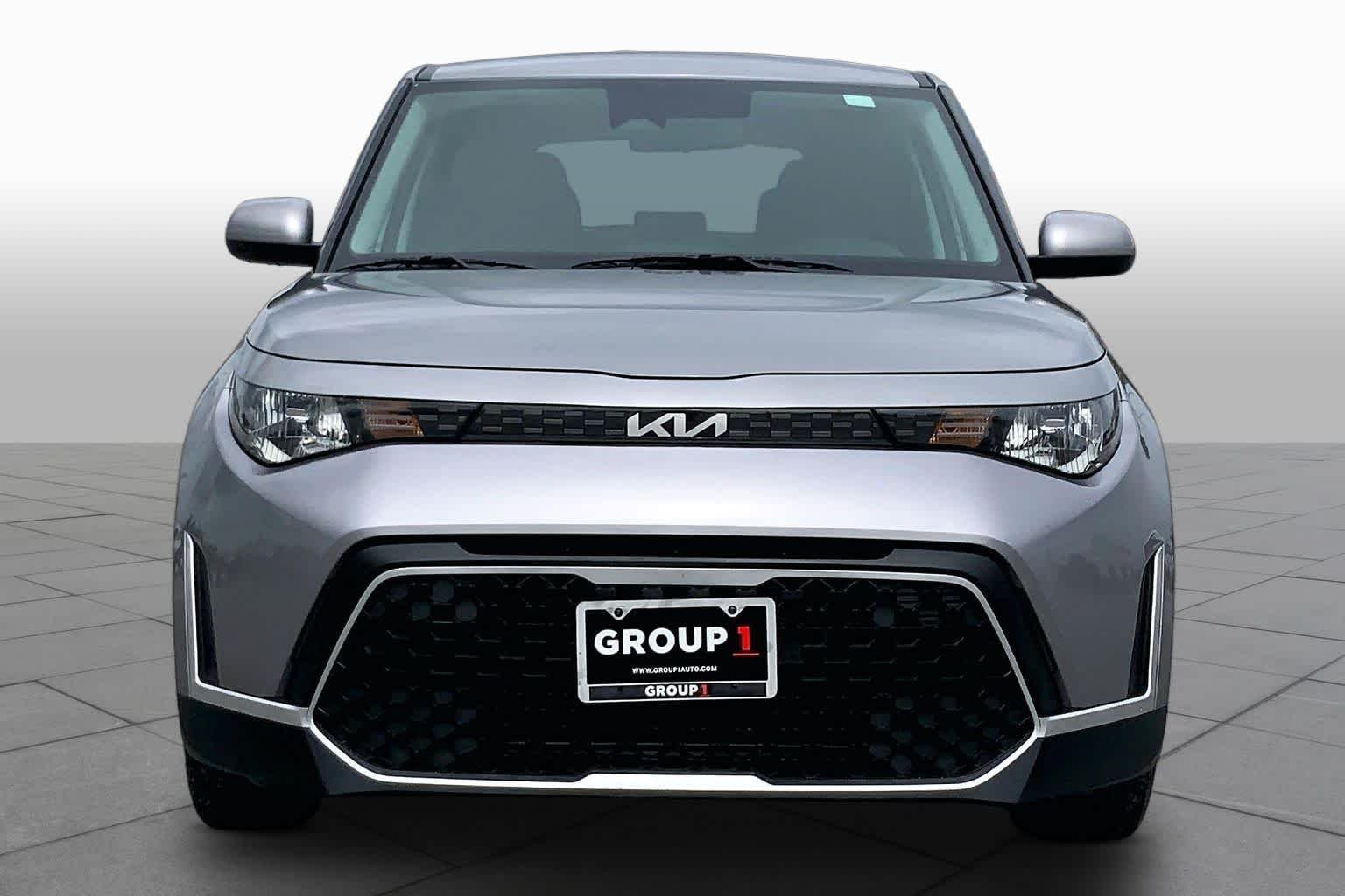 Used 2023 Steel Gray Kia LX image 4