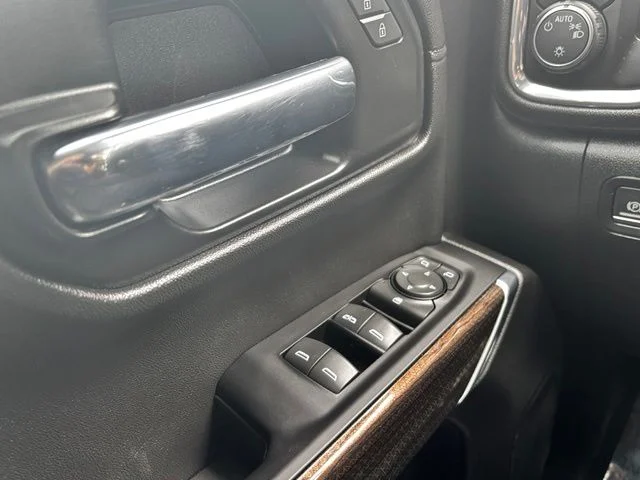 Used 2021 Gray Chevrolet LT image 19
