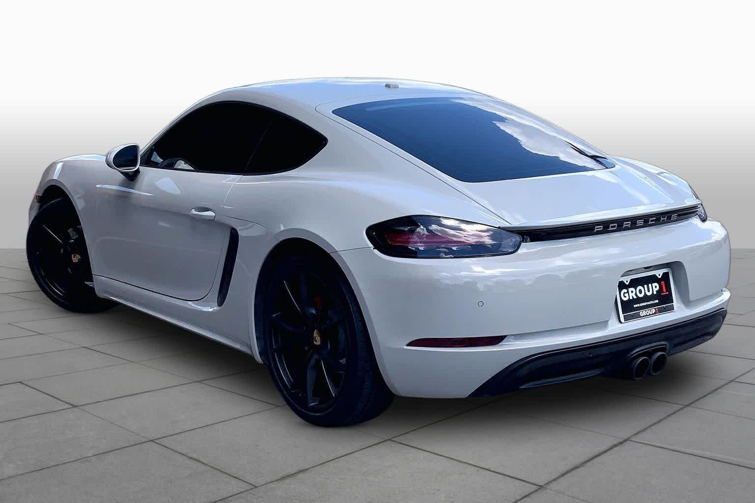 Used 2021 Chalk Porsche  image 10