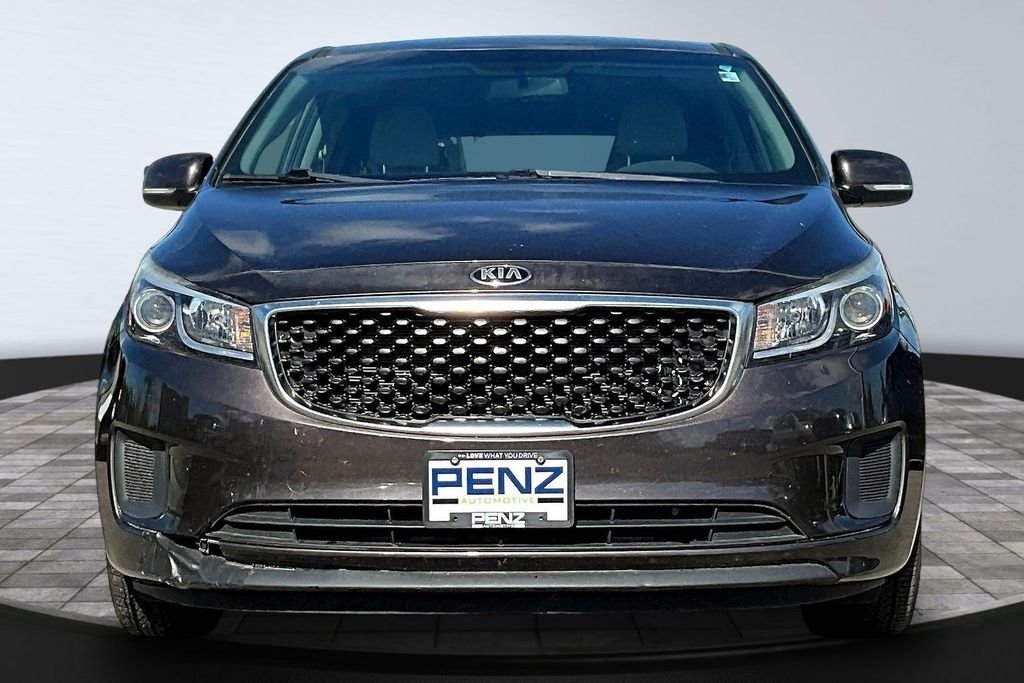 Used 2017 Kia Sedona LX with VIN KNDMB5C15H6228856 for sale in Spring Valley, Minnesota