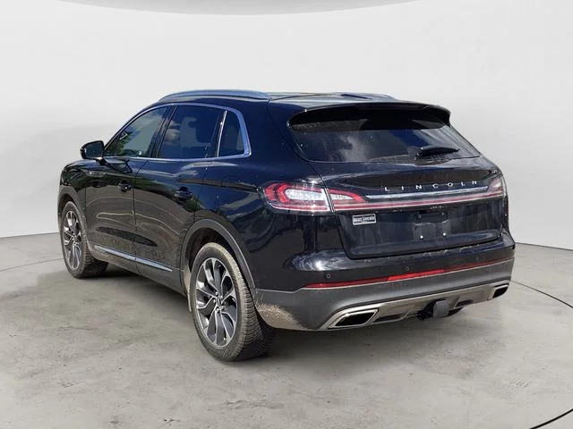 Used 2023 Black Metallic Lincoln Reserve image 3