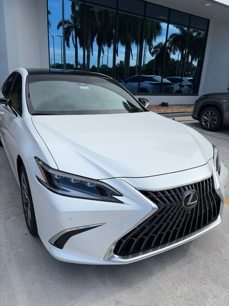 Certified Used 2025 EMINENT WHITE PEARL Lexus 350 Ultra Luxury image 1