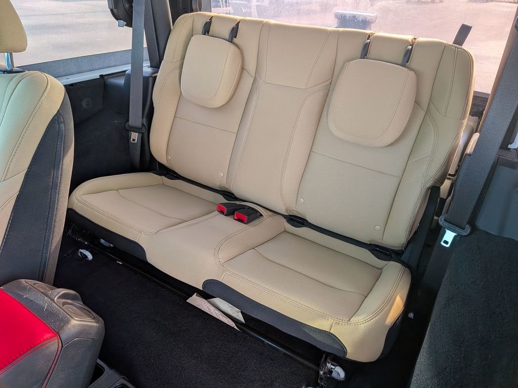 Used 2023 White Jeep Sport S image 34