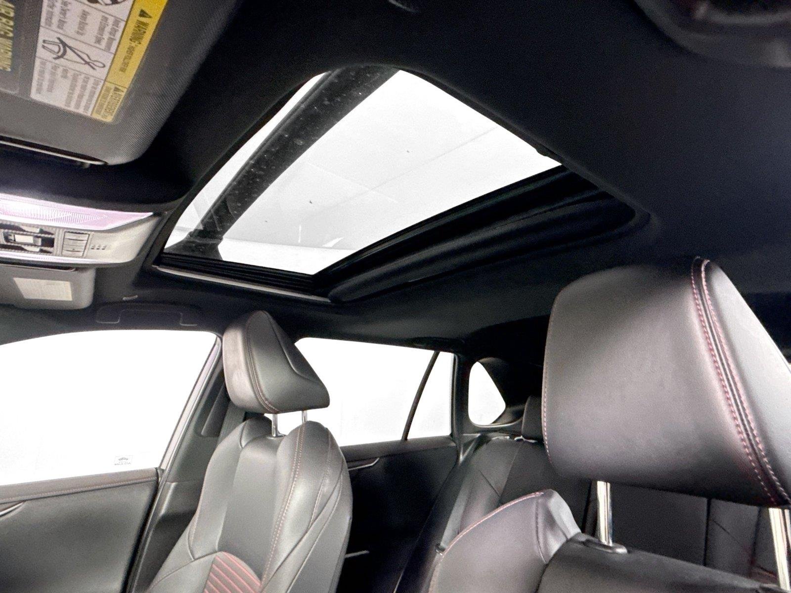 2025 Toyota RAV4 XSE - Photo 6
