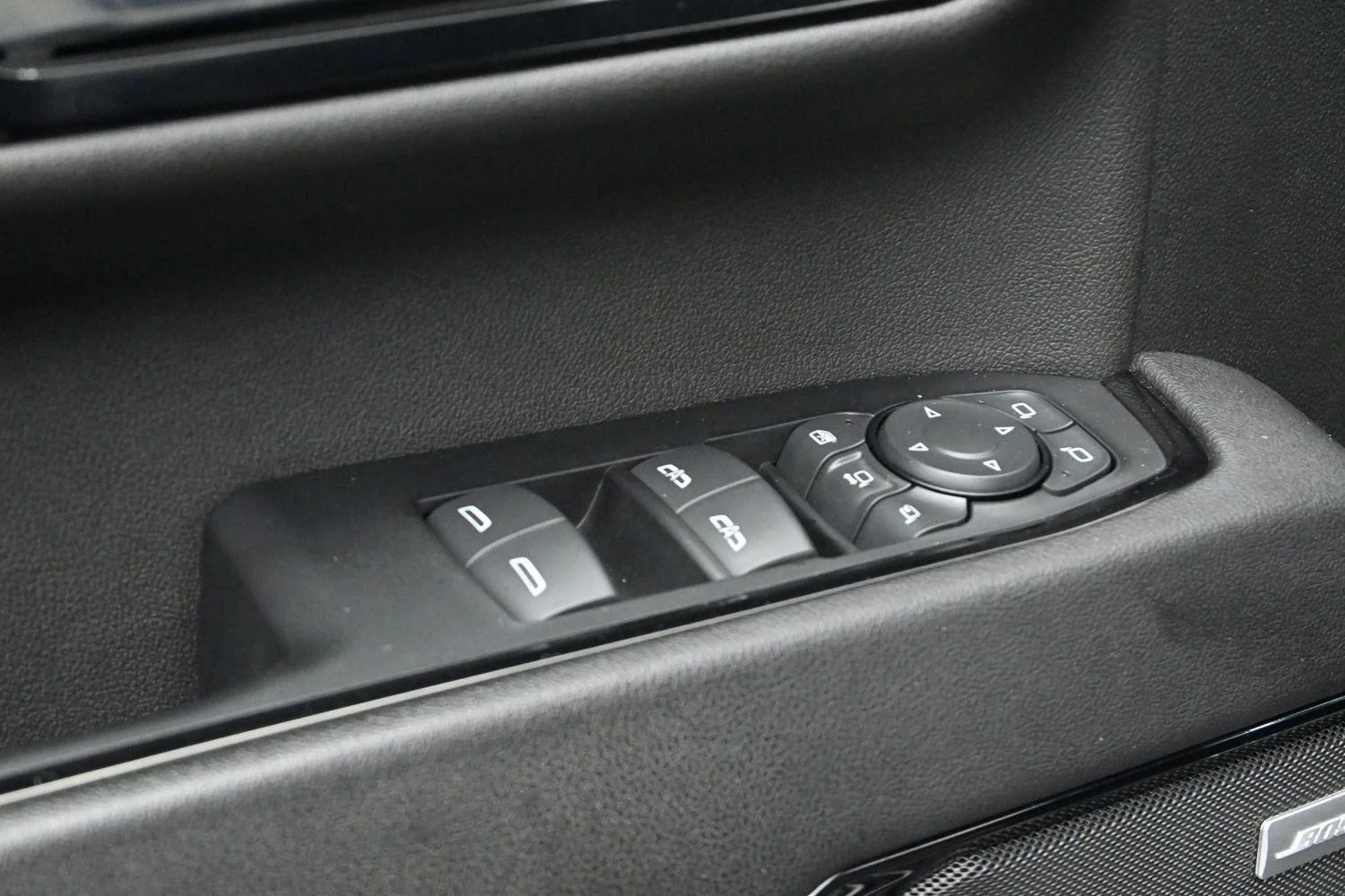 Used 2024 Onyx Black GMC AT4 image 12