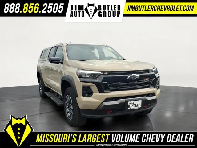 Used 2024 Sand Dune Metallic Chevrolet Z71 image 23