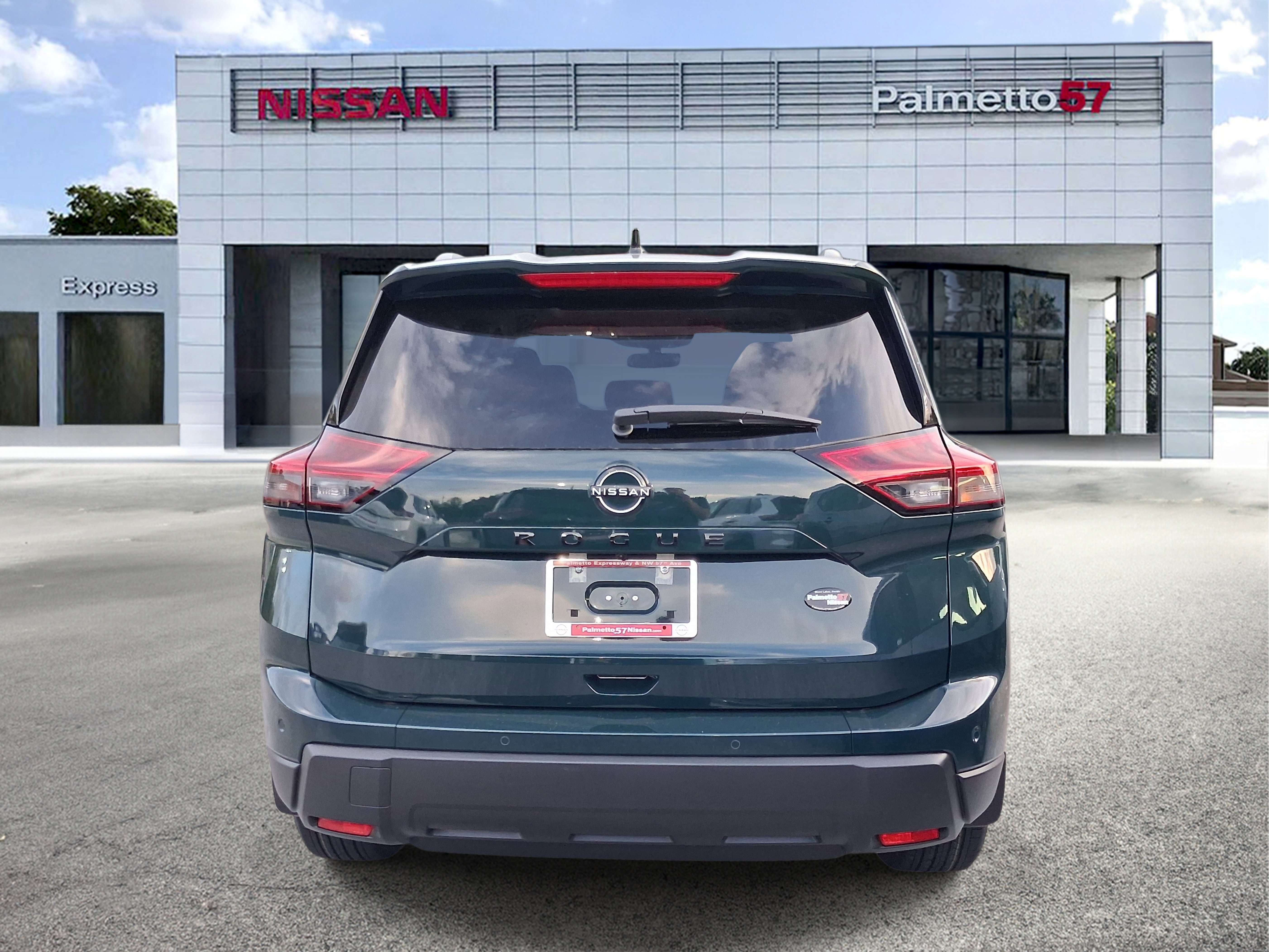 New 2026 Obsidian Green Pearl Nissan Dark Armor image 4
