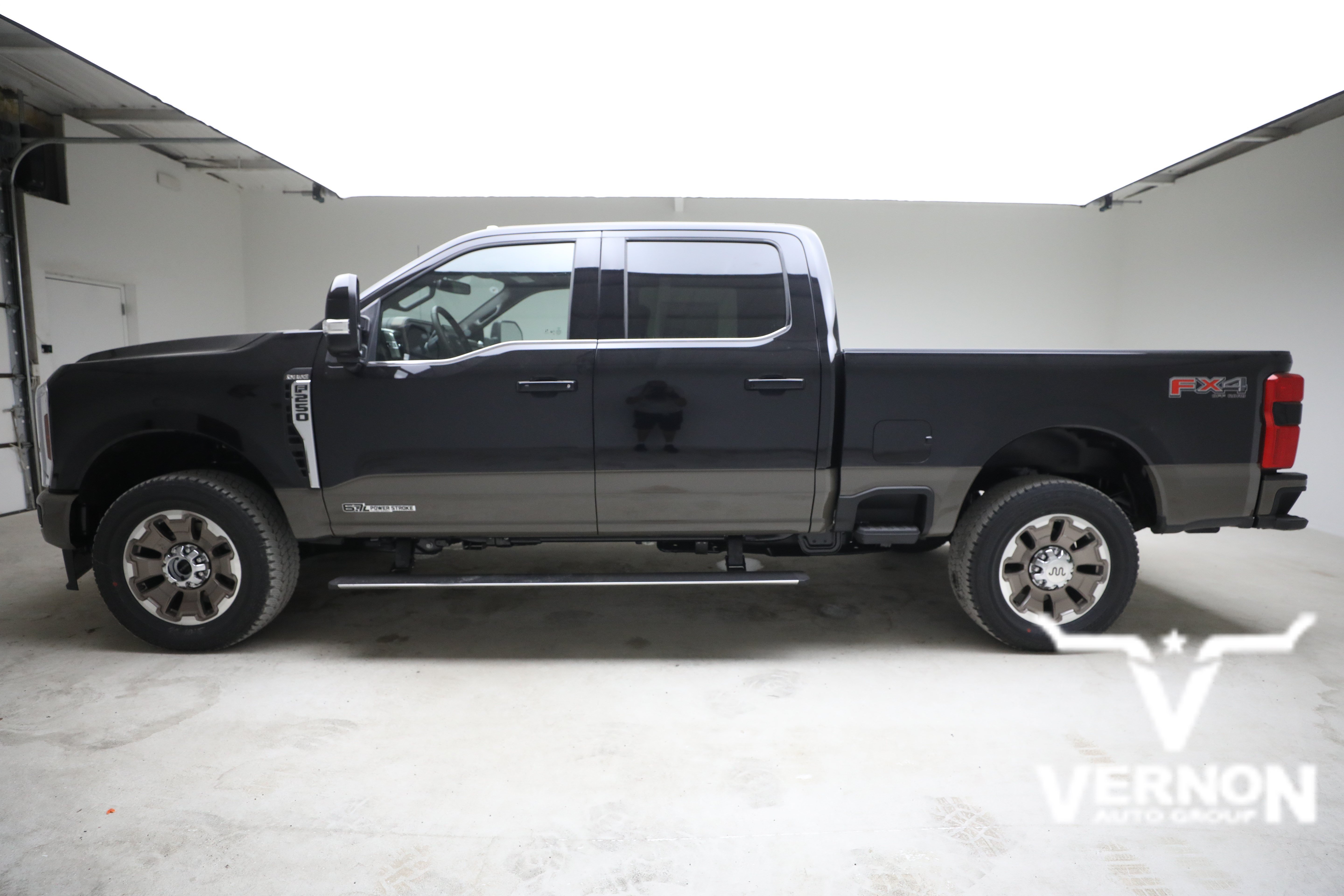 New 2026 Agate Black Metallic Ford  image 2