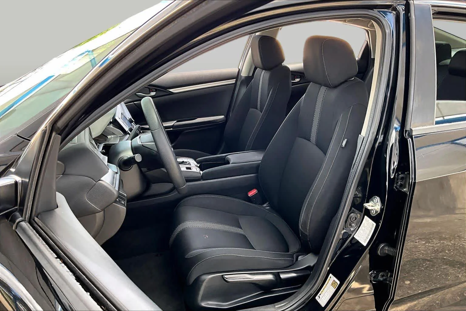 Certified Used 2018 Crystal Black Pearl Honda LX image 8