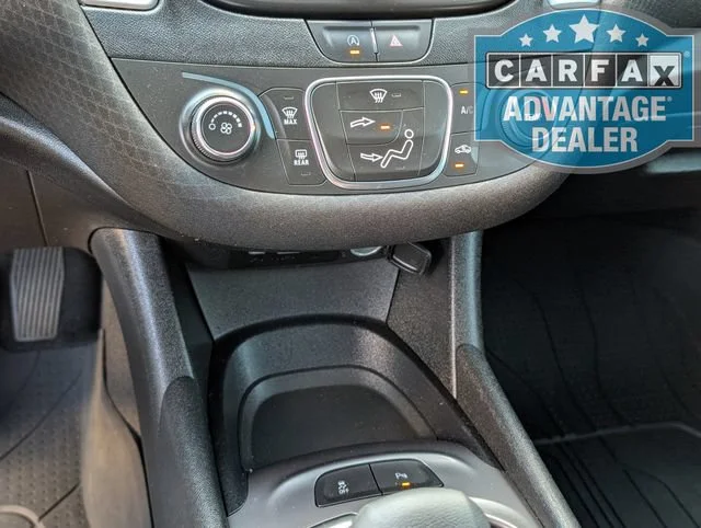 Used 2025 Summit White Chevrolet LS image 9