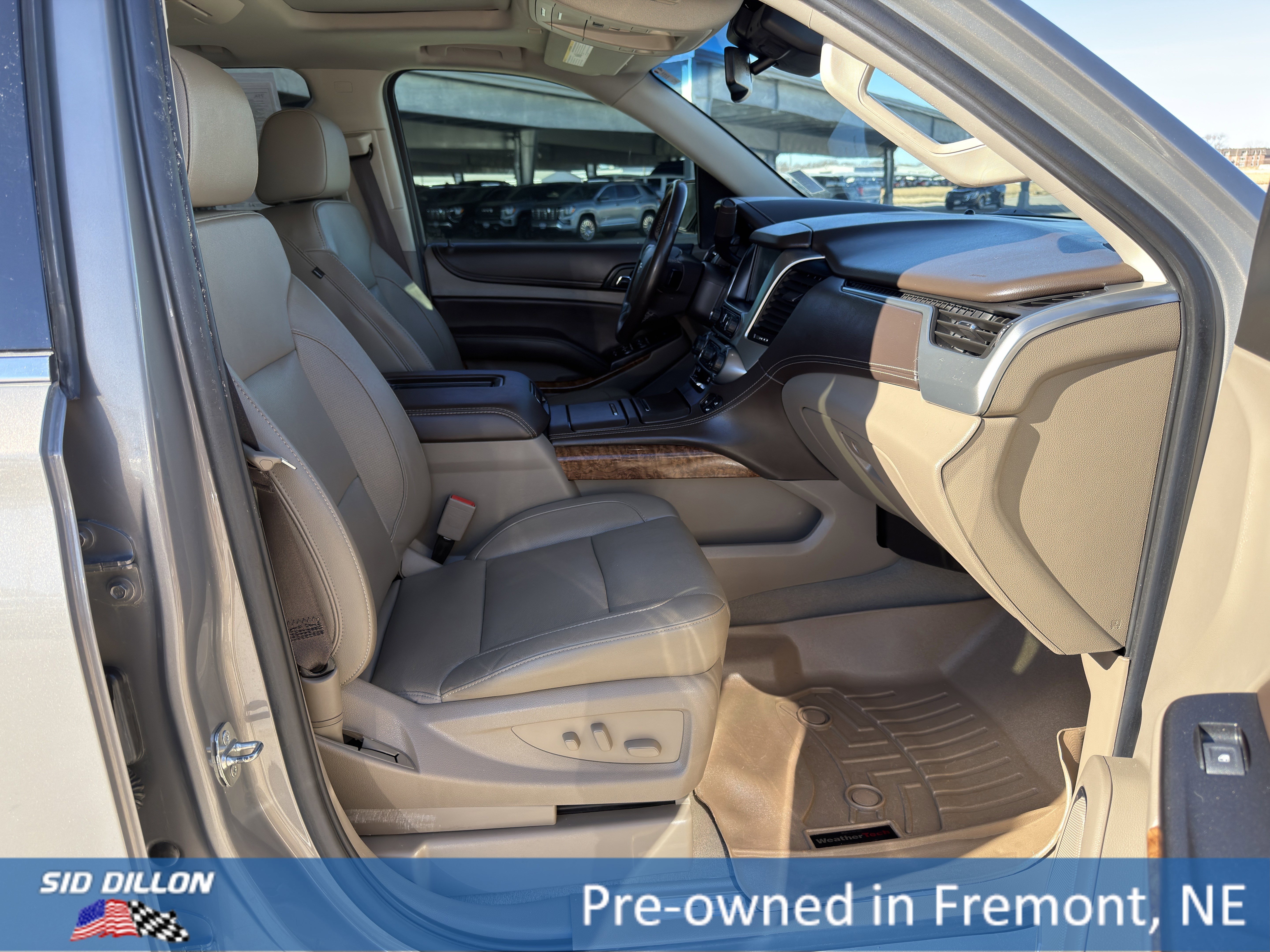 Used 2019 Pepperdust Metallic Chevrolet Premier image 20