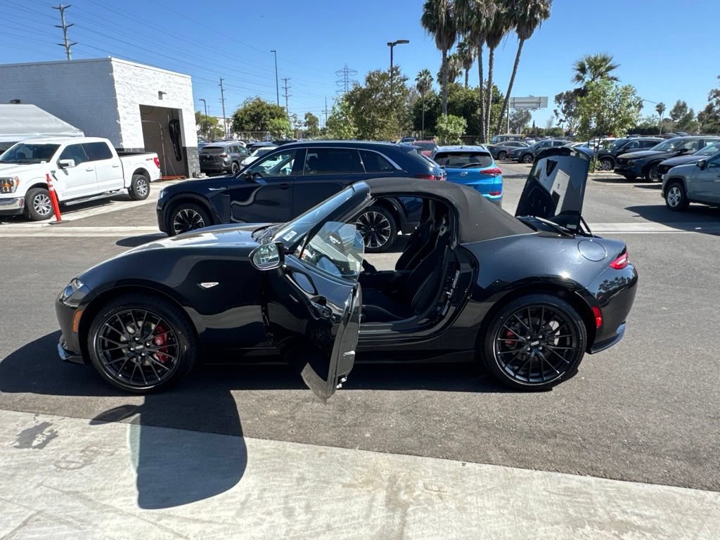 New 2026 Jet Black Mica Mazda Club image 26