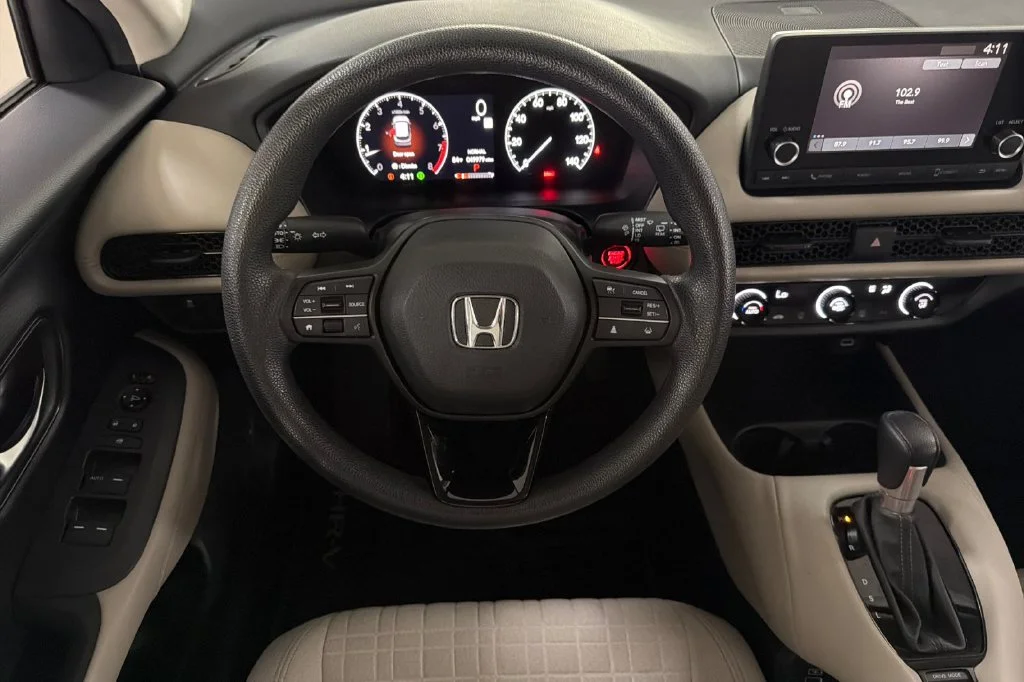 Used 2023  Honda LX image 19