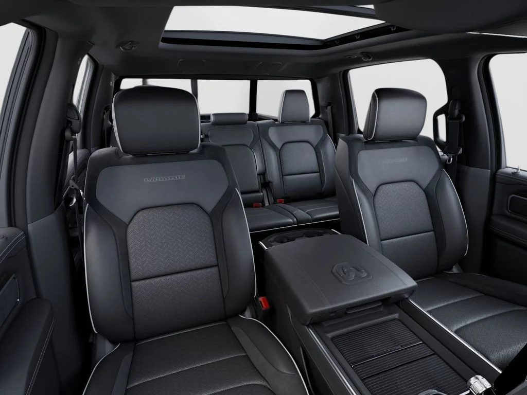New 2026 Diamond Black Crystal Pearl-Coat Exterior Paint RAM Laramie image 17