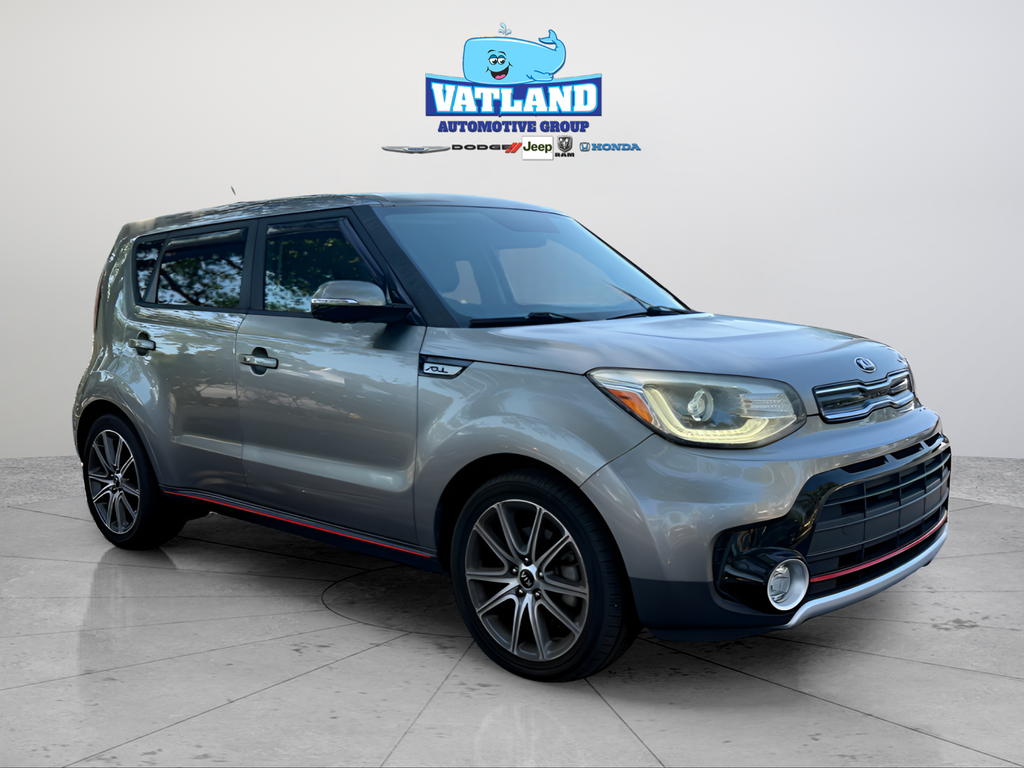 Used 2018 Gray Kia Exclaim image 20