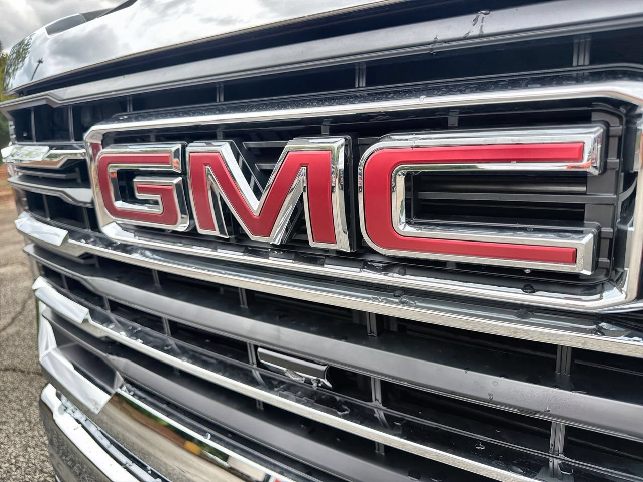 New 2026 Onyx Black GMC SLT image 26