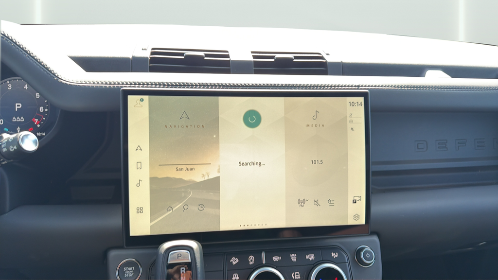 New 2026 Woolstone Green Land Rover X-Dynamic SE image 22