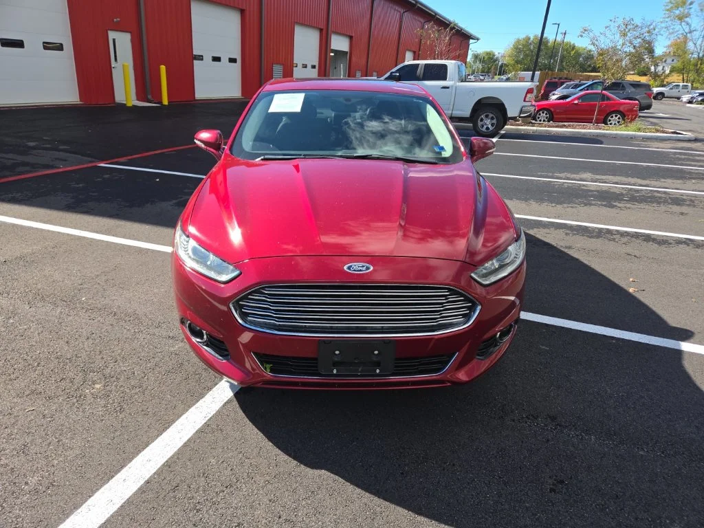 Used 2015 Red Ford Titanium image 2