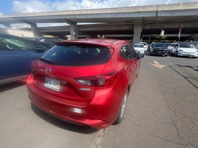 Used 2018 Red Mazda Sport image 9