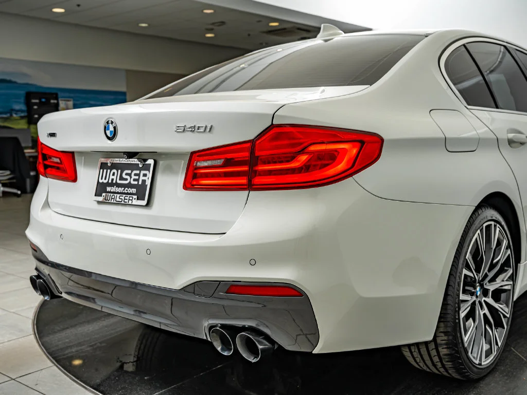 2019 BMW 5 Series 540i - Photo 17
