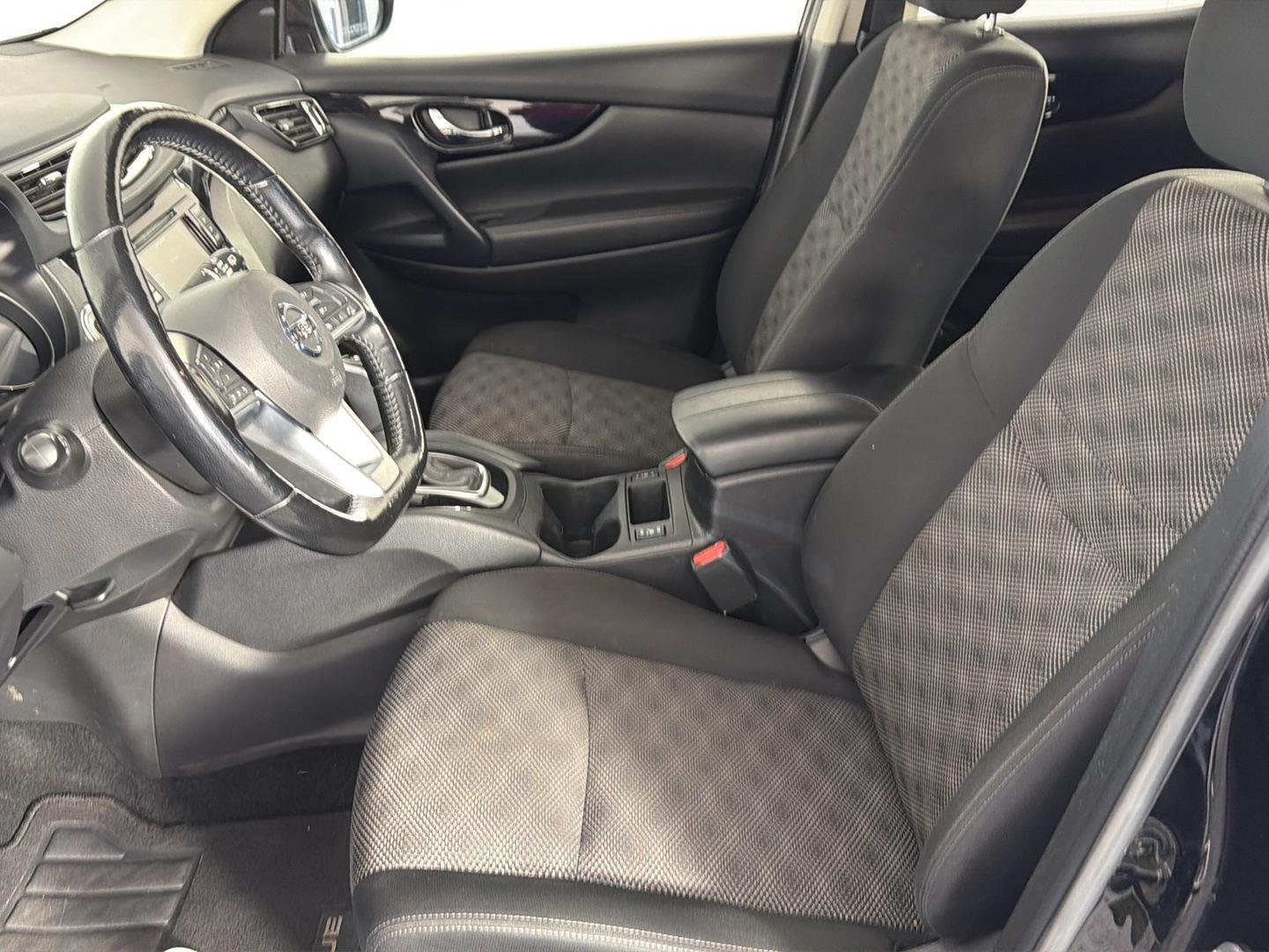 Used 2022 Magnetic Black Pearl Nissan SV image 24