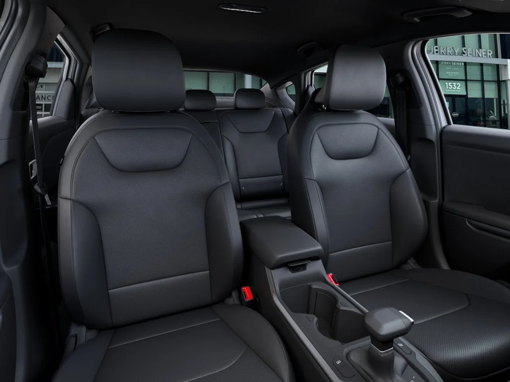New 2026 Snow White Pearl Kia EX image 15