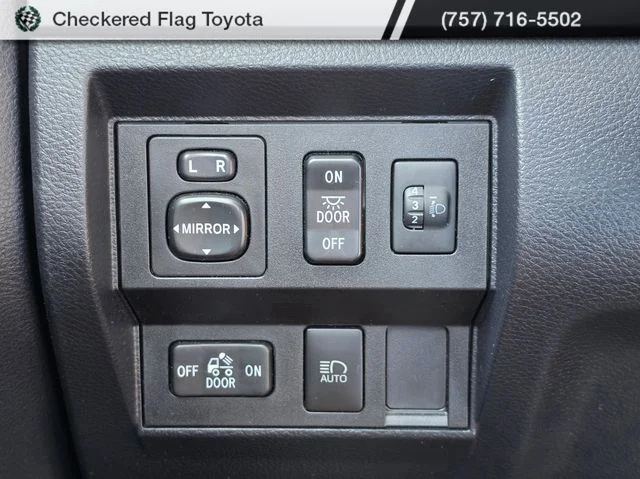 Used 2020 Silver Sky Metallic Toyota SR image 10
