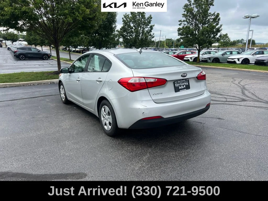 Used 2016 Silver Kia LX image 7