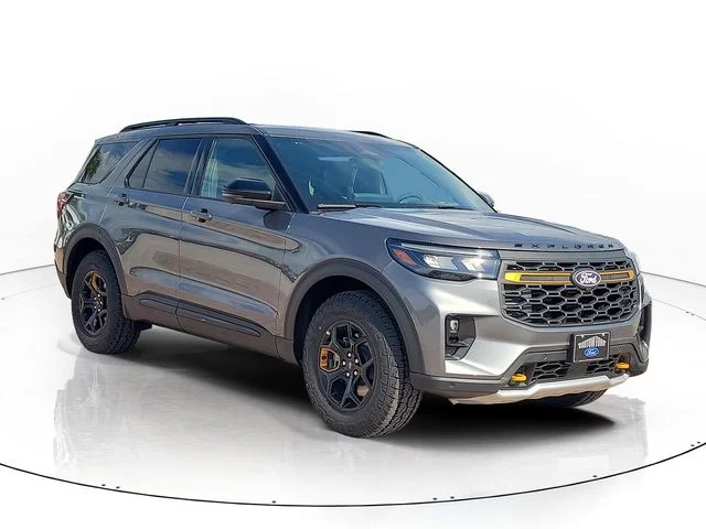 New 2027 Gray Metallic Ford Tremor image 3