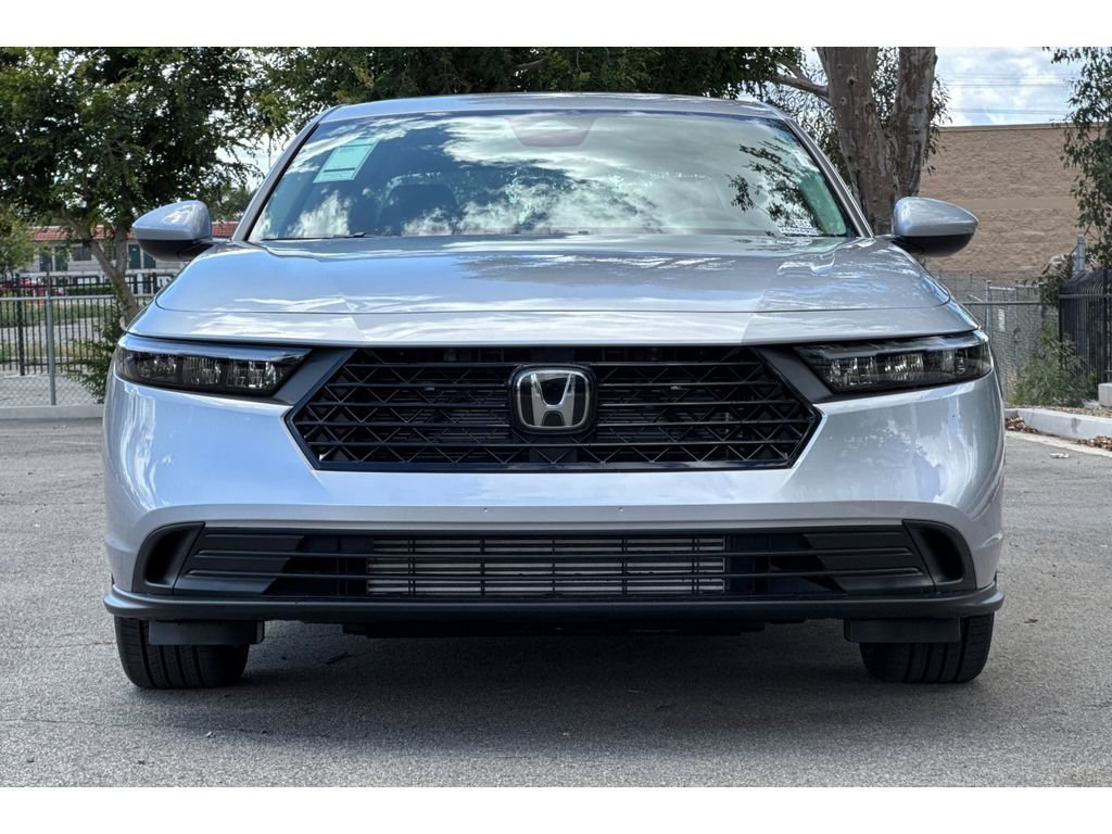 New 2026 Solar Silver Metallic Honda LX image 10