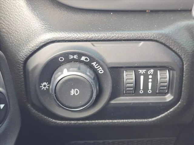 Used 2022 Green Jeep Unlimited Sport S image 24