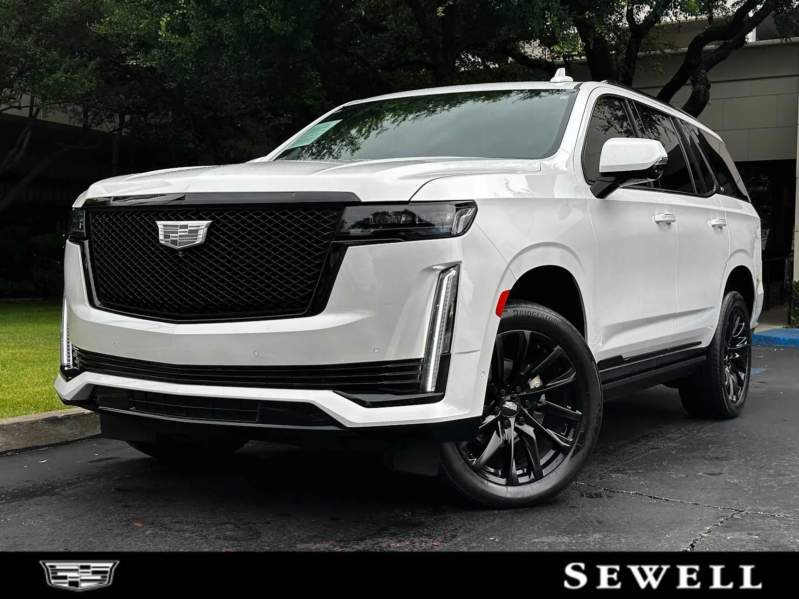 2023 Cadillac Escalade 4WD Sport Platinum's photo