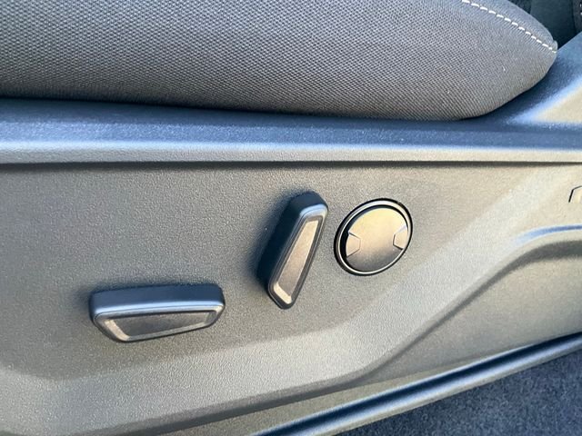 New 2026 Carbonized Gray Metallic Ford XLT image 13