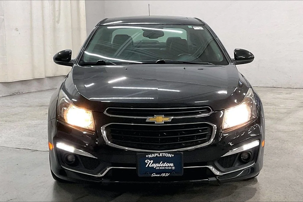 Used 2016 Chevrolet Cruze Limited LTZ with VIN 1G1PG5SB6G7102256 for sale in Oak Lawn, IL