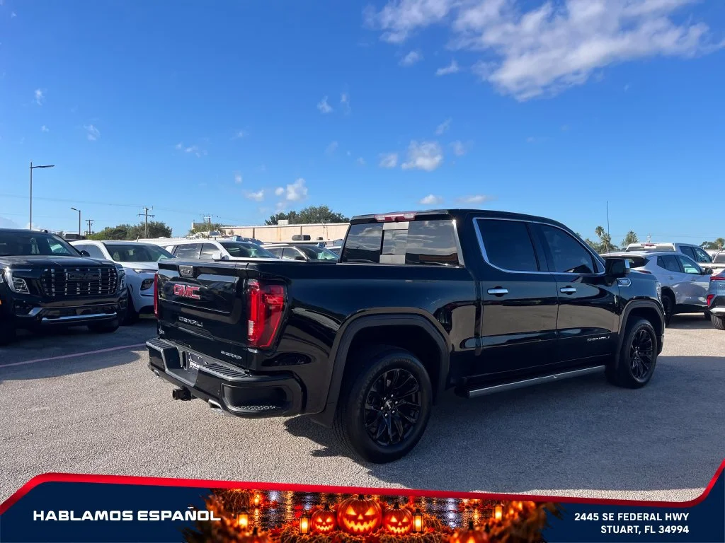 New 2026 Summit White GMC Elevation image 7