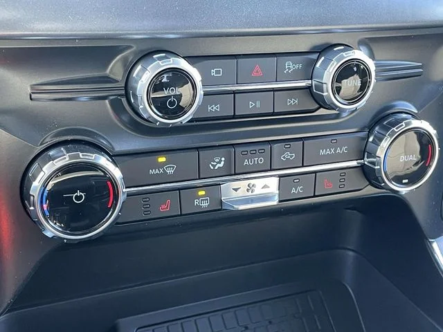 New 2026 Avalanche Ford XLT image 23