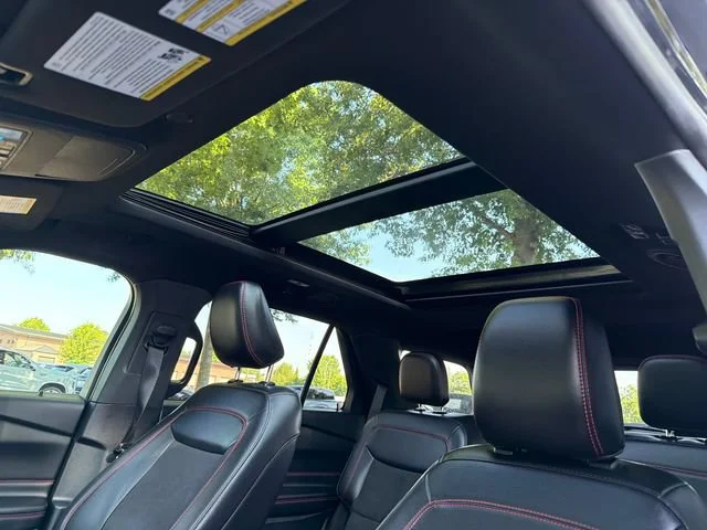 Used 2022 Black Ford ST-Line image 33